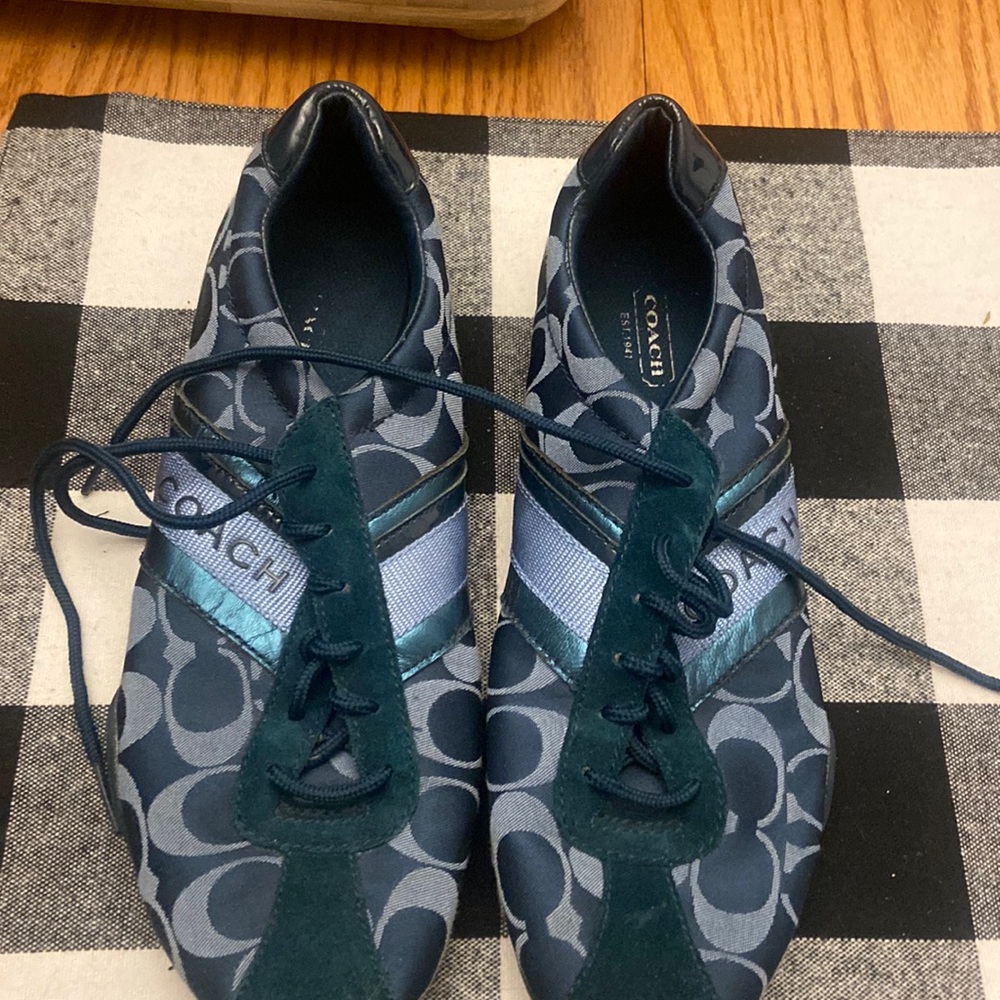 Coach tie up shoes